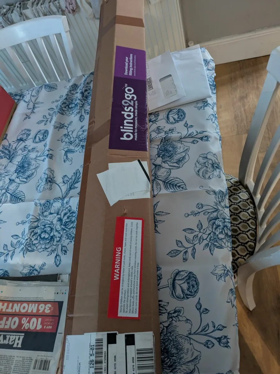 Free - no drill blackout window blind - Image 4