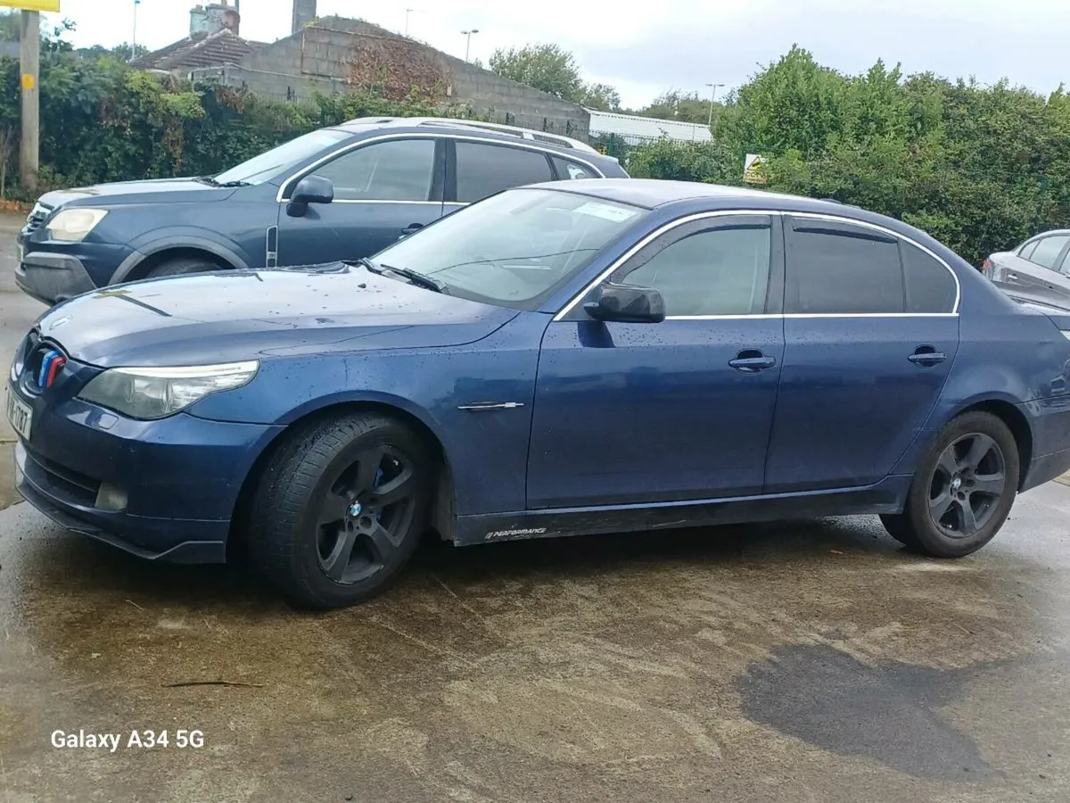 2009 bmw 520d - Image 2
