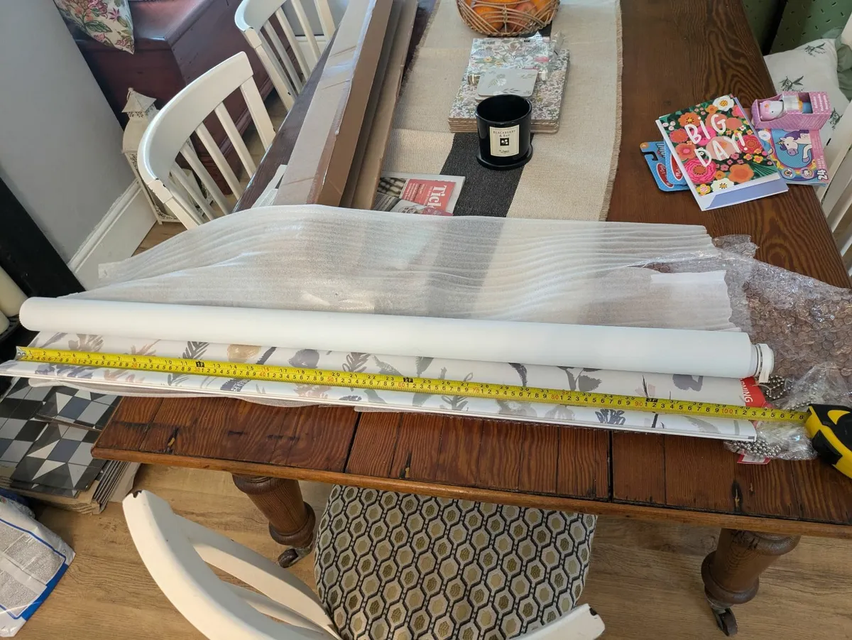 Free - no drill blackout window blind - Image 1