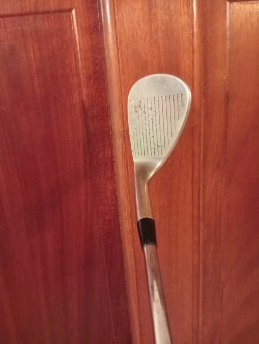 Mizuno  Very Rare 51 Degree Gap Wedge - Image 2