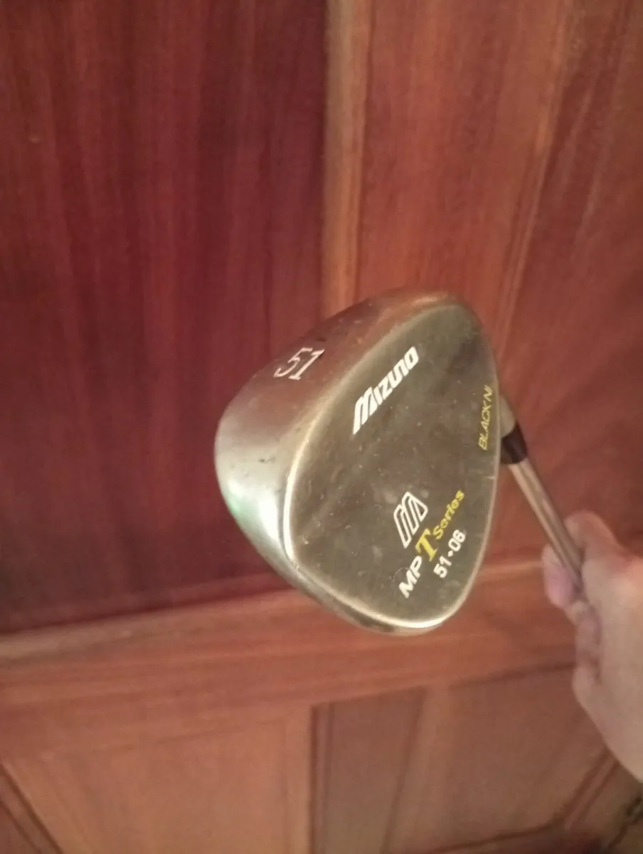 Mizuno  Very Rare 51 Degree Gap Wedge - Image 3