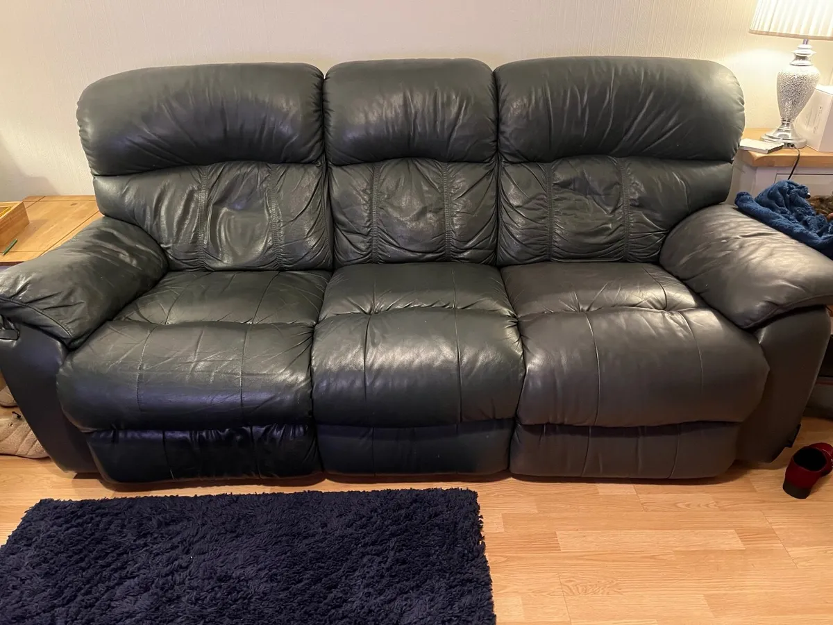 Sofas 3 + 2 Seater - Image 4