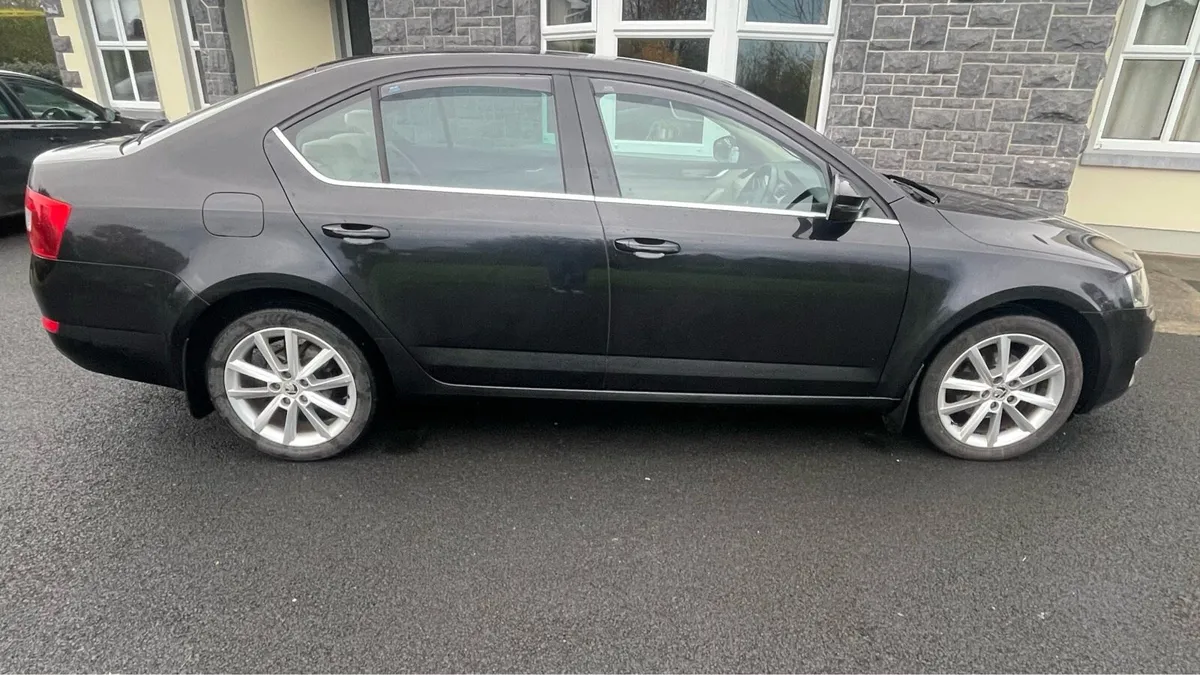 Skoda Octavia - 12 months Tax & NCT - Image 3