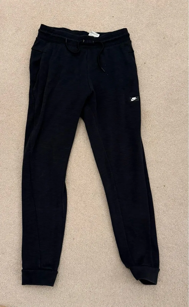 Mens slim fit Nike tracksuit pants - Medium - Image 1