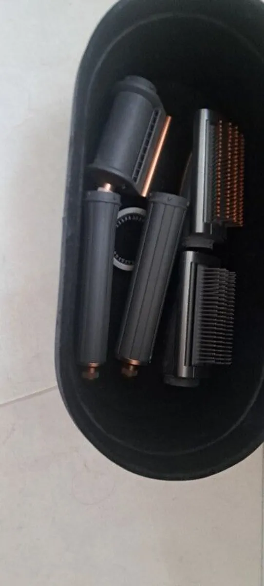 dyson airwrap, brown thomas. - Image 3