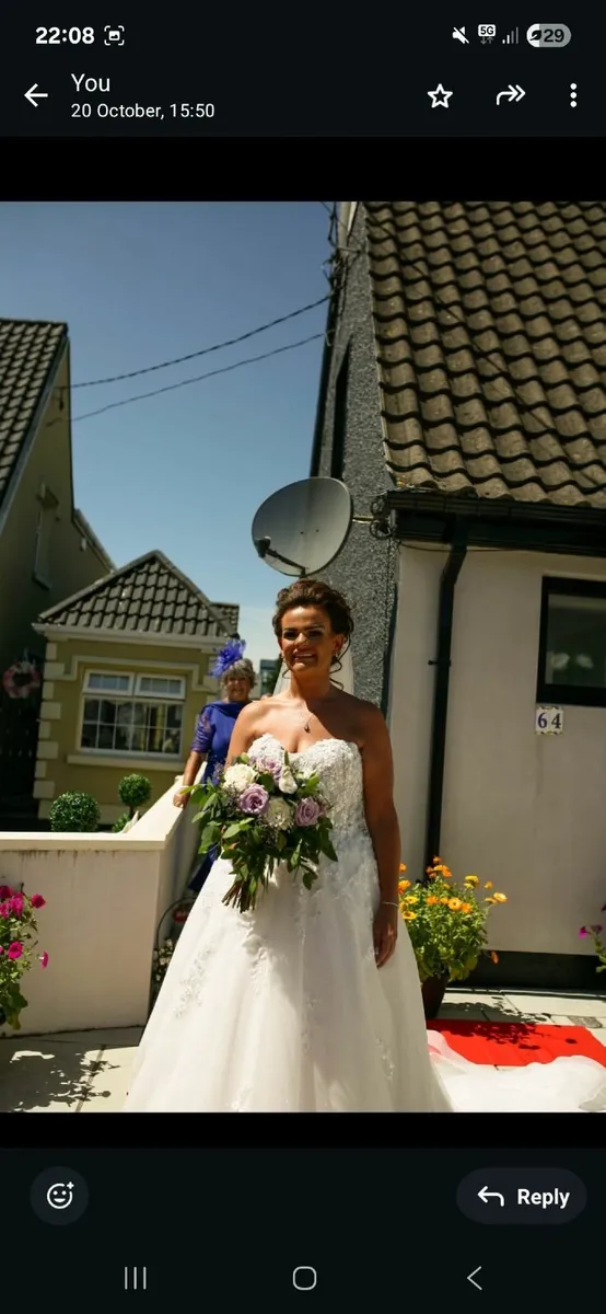 Wedding dress - Image 4