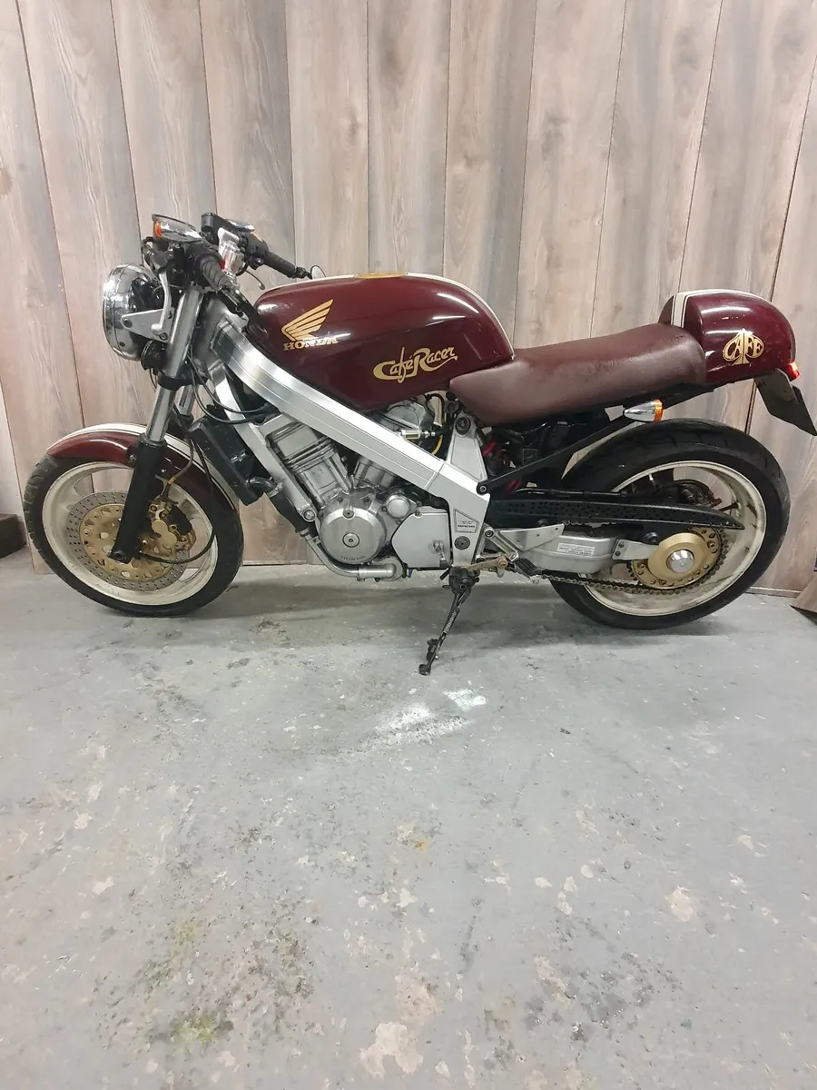 Honda bros cafe racer 1989 - Image 1