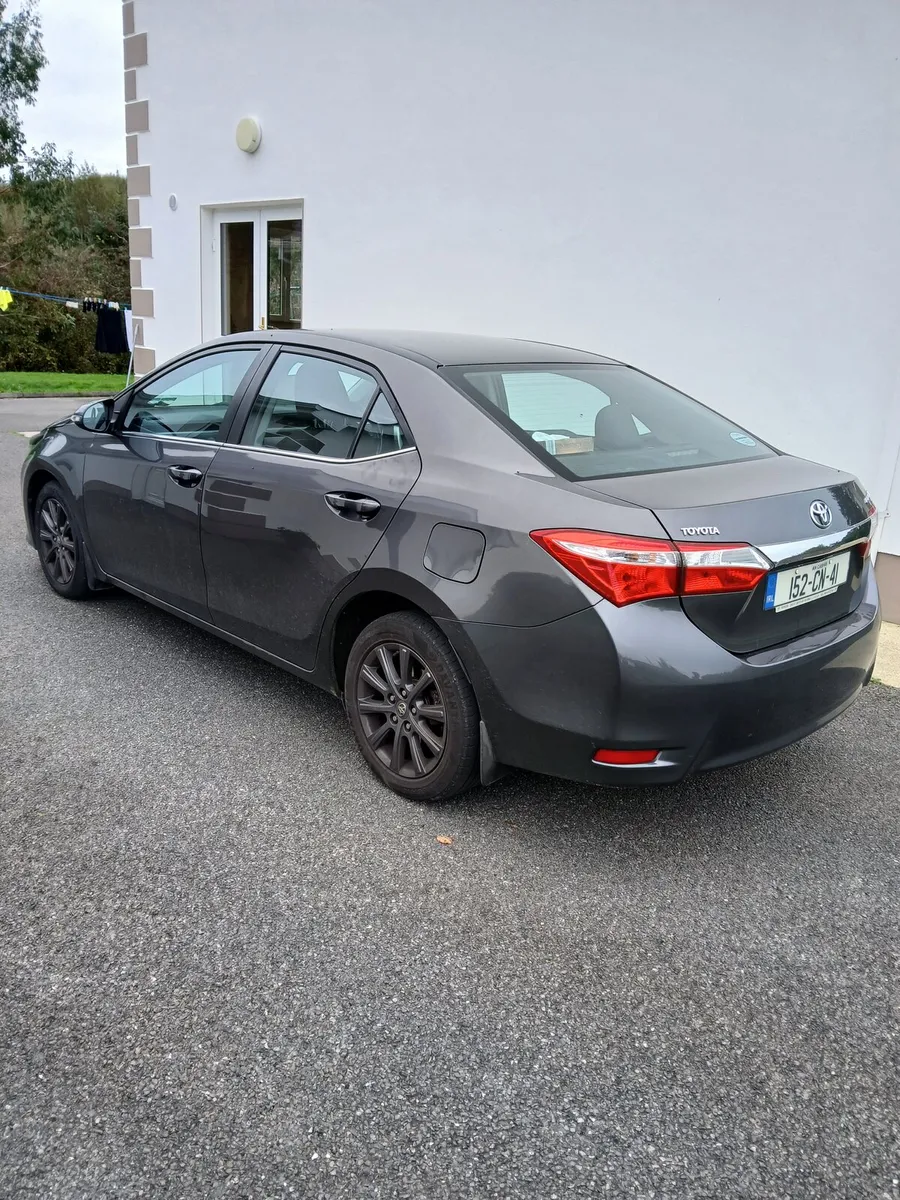 Toyota Corolla 2015 - Image 2