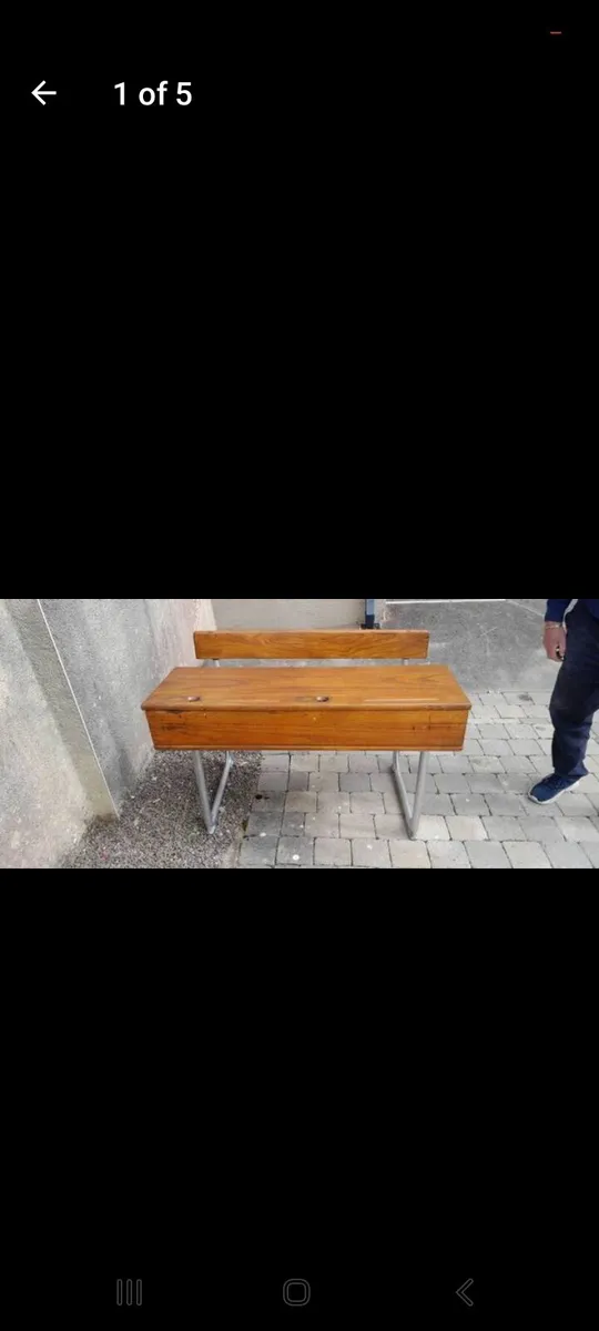 School desk - Image 1