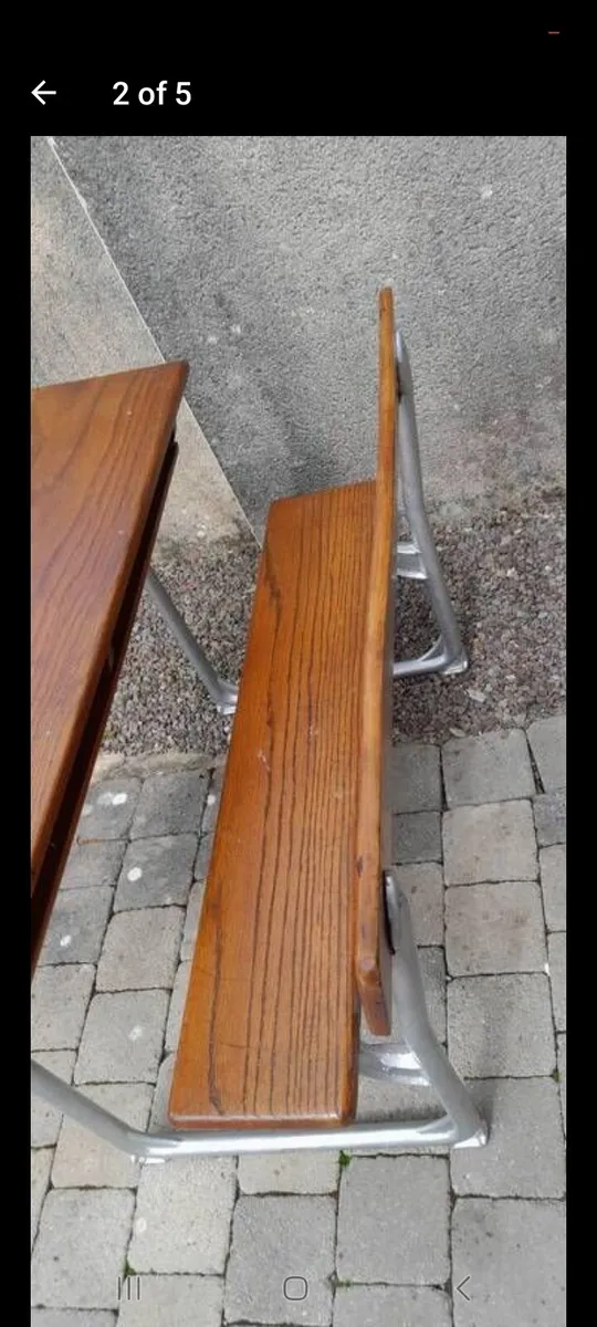 School desk - Image 2