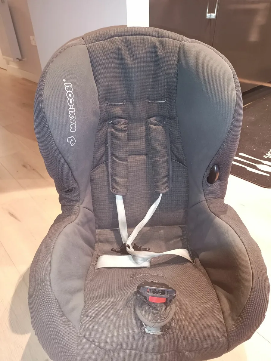 Child seat - Image 1