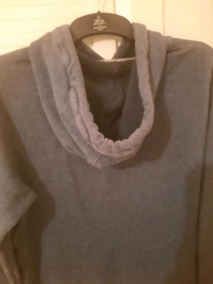 Jack & Jones hoodie - Image 3