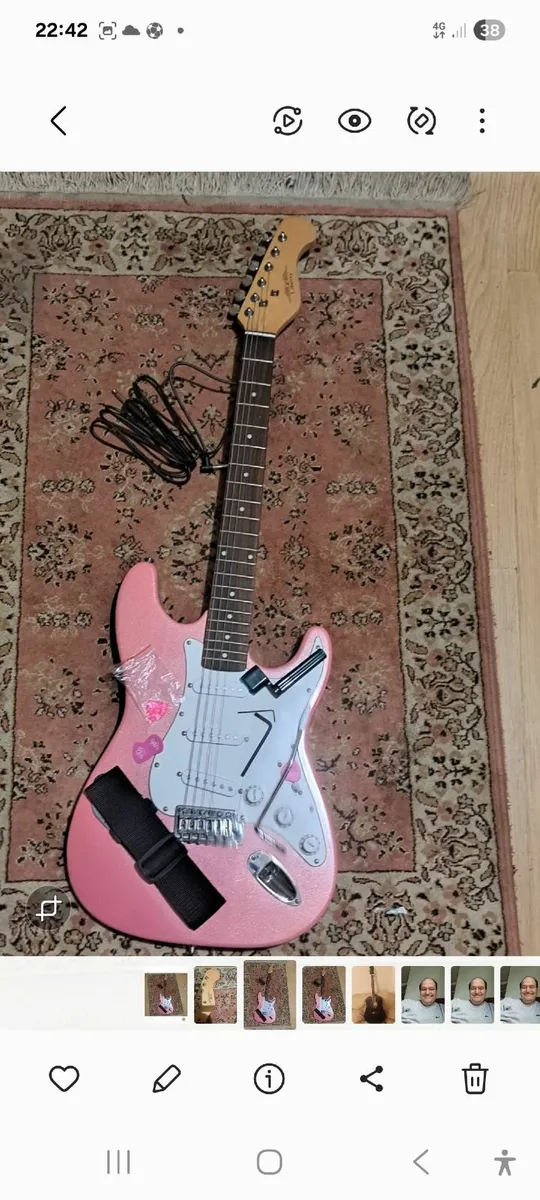 Electric guitar - Image 2