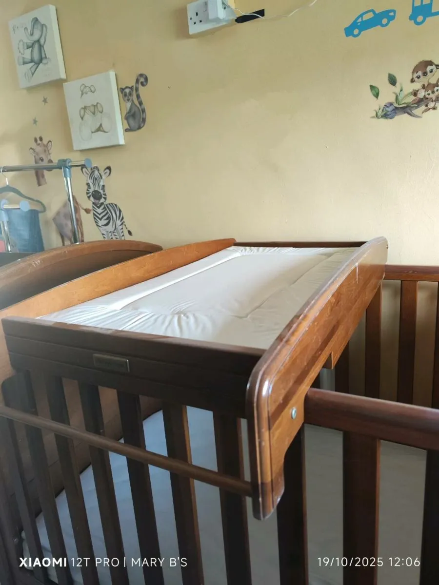 Cot bed - Image 2