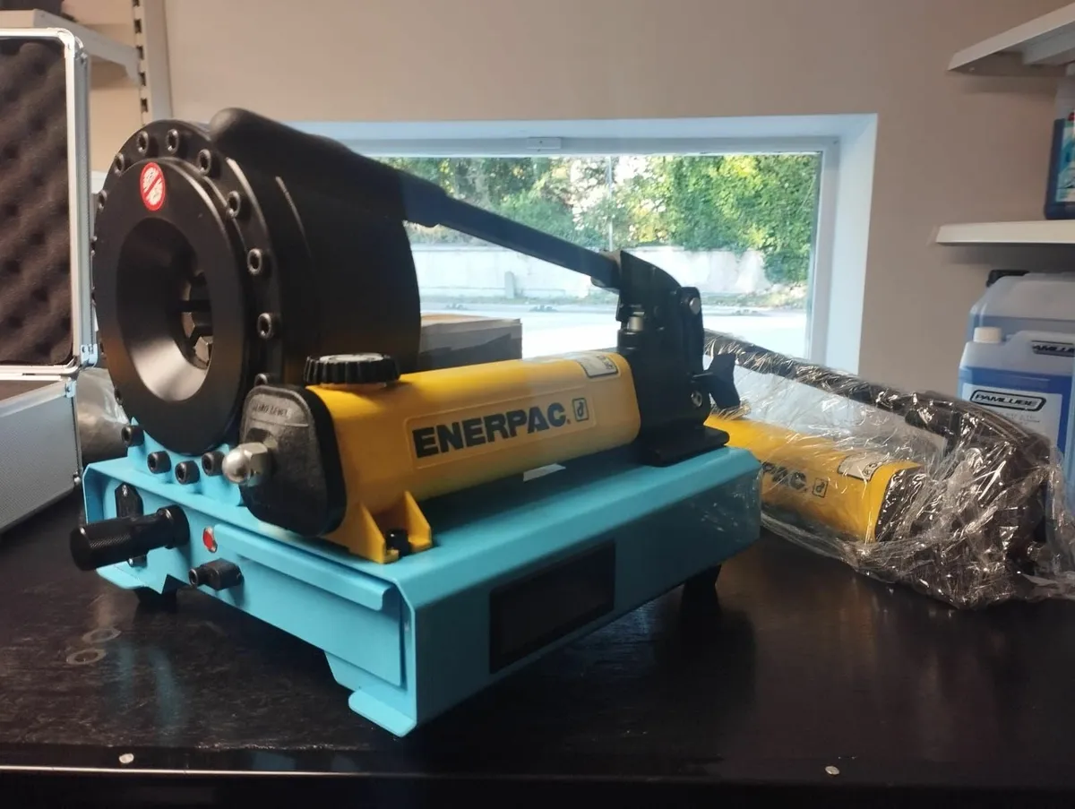 Manual hydraulic hose crimper - swager - Image 1