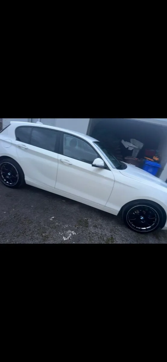 BMW 1 Series 5DR - Image 3