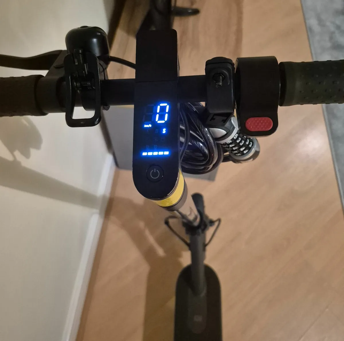 Electric scooter - Image 2