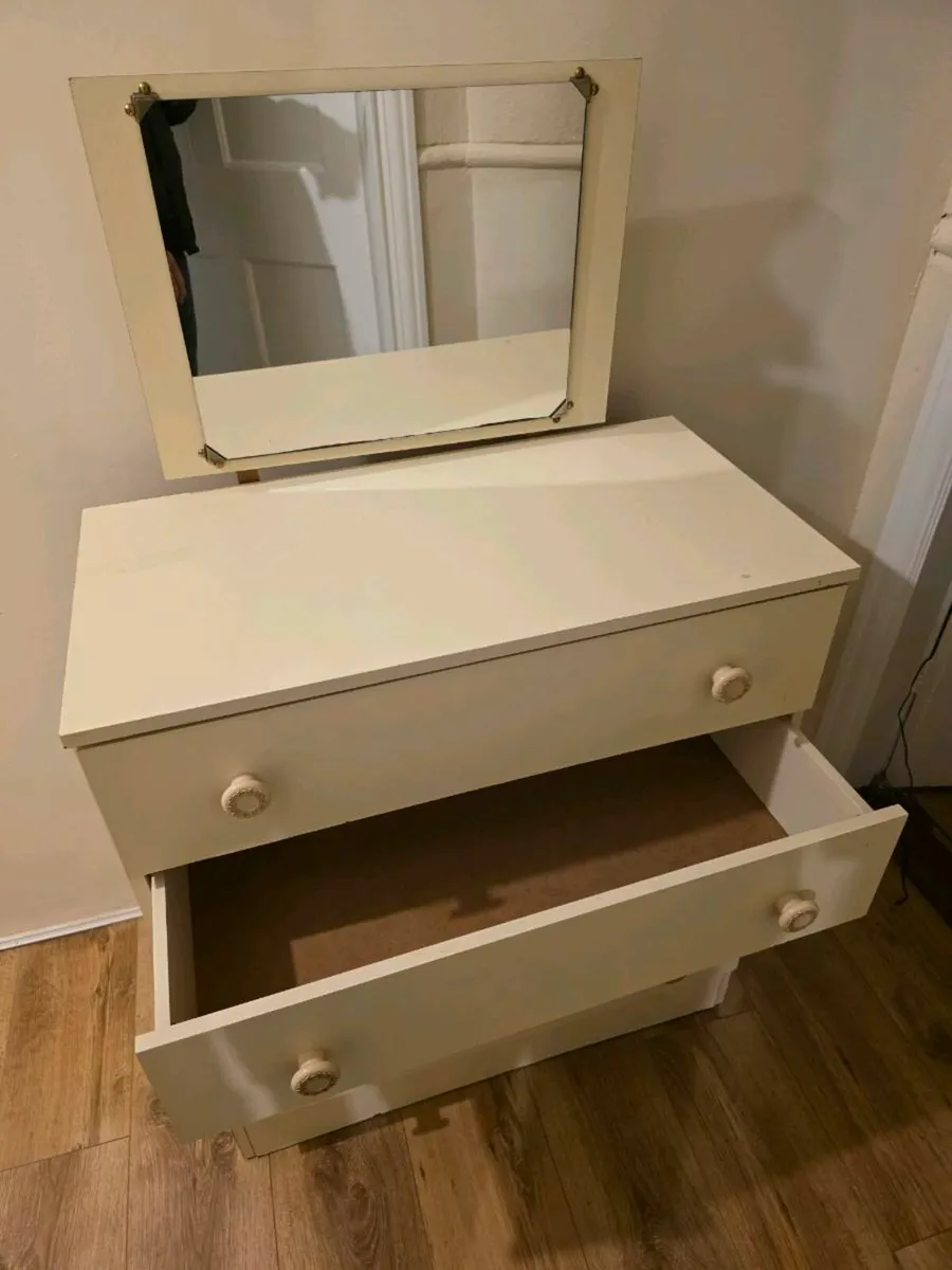 Bed and Chest of Drawers - Image 2