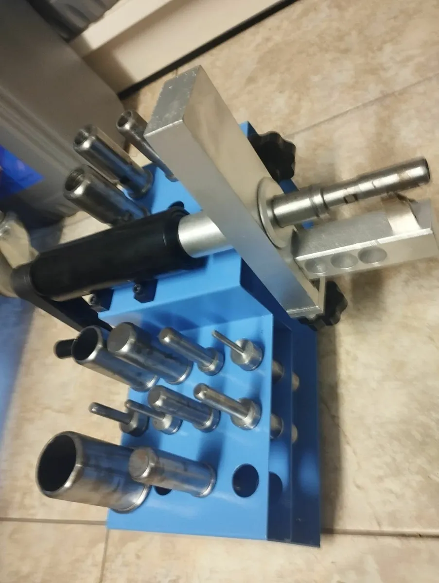 Hydraulic Rubber Hose Skiving Tool - Image 1