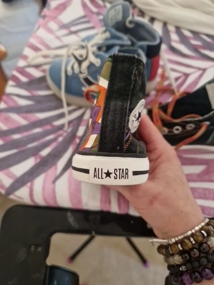 Baby converse & Clarks size 5 - Image 3