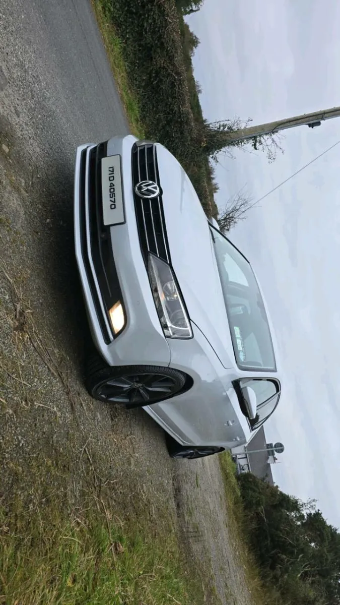 2017 vw jetta **automatic **2 years nct** - Image 1