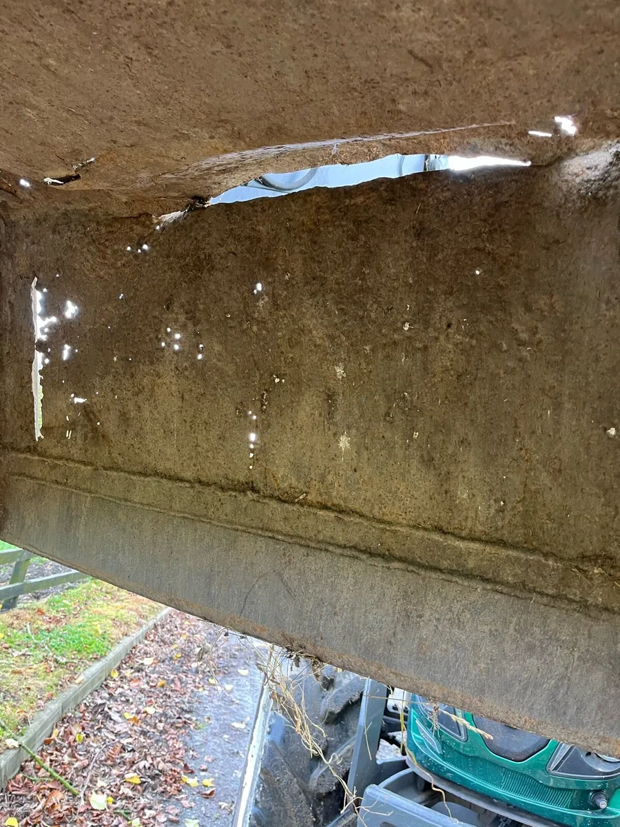 Bucket - Image 3