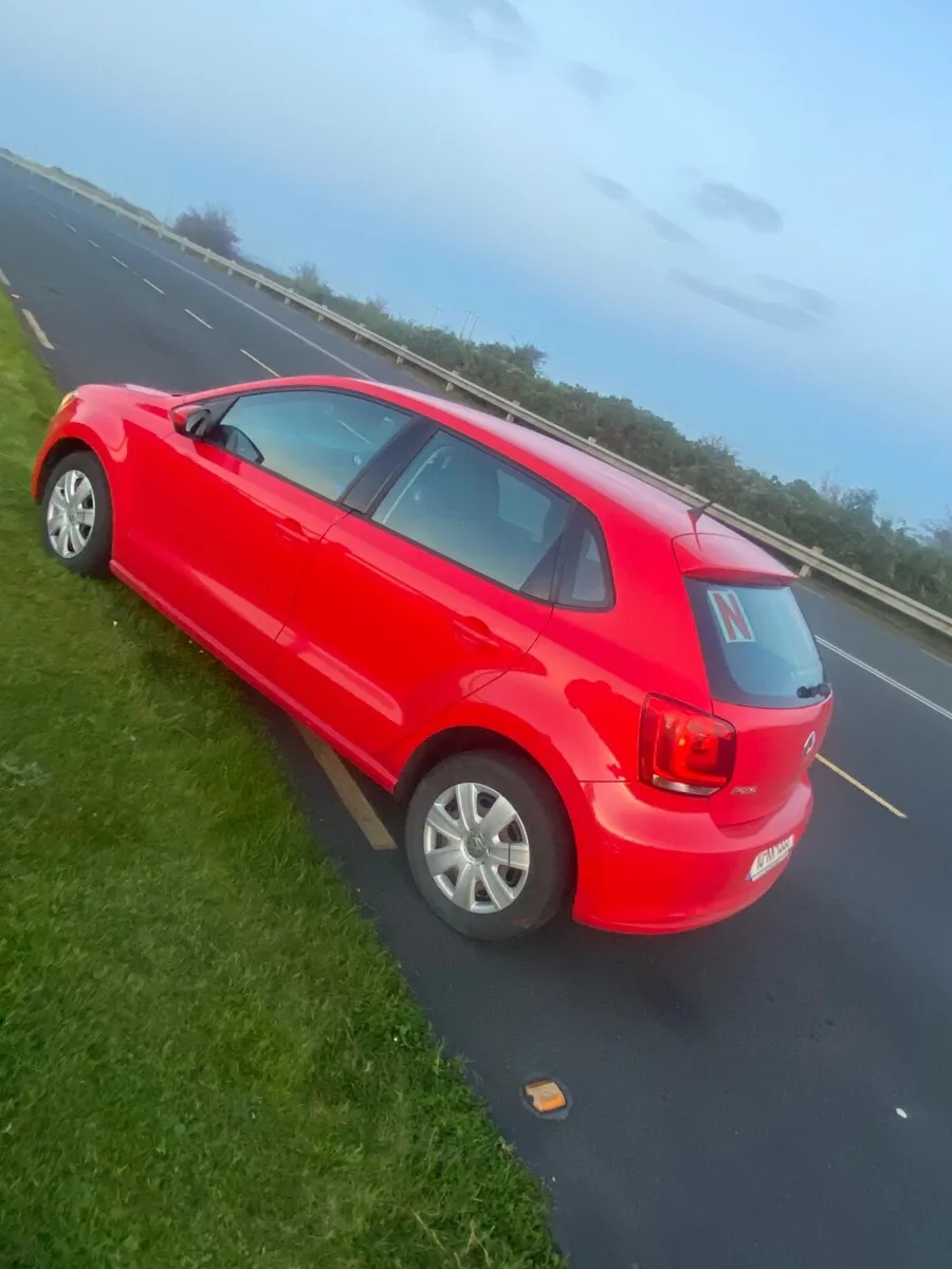Volkswagen Polo 2010 - Image 1