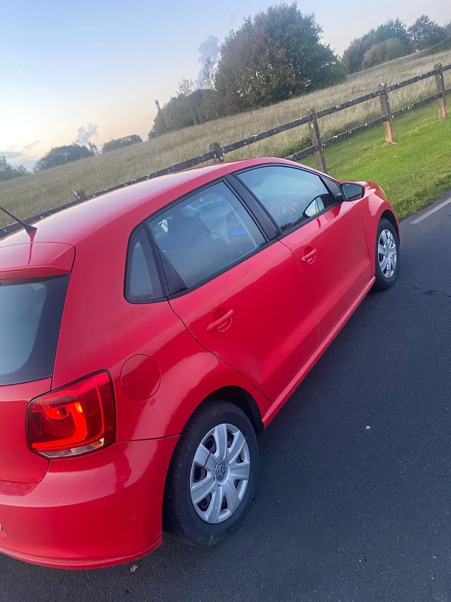 Volkswagen Polo 2010 - Image 4