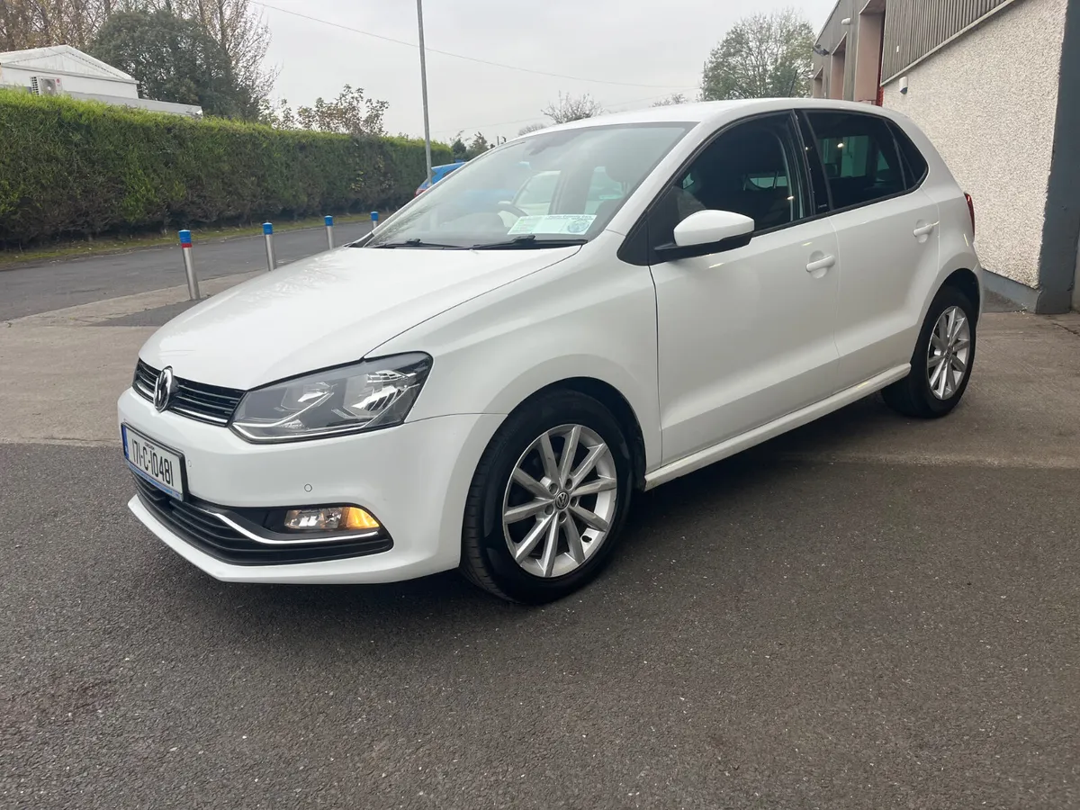 Volkswagen Polo 2017**Top Spec** - Image 3