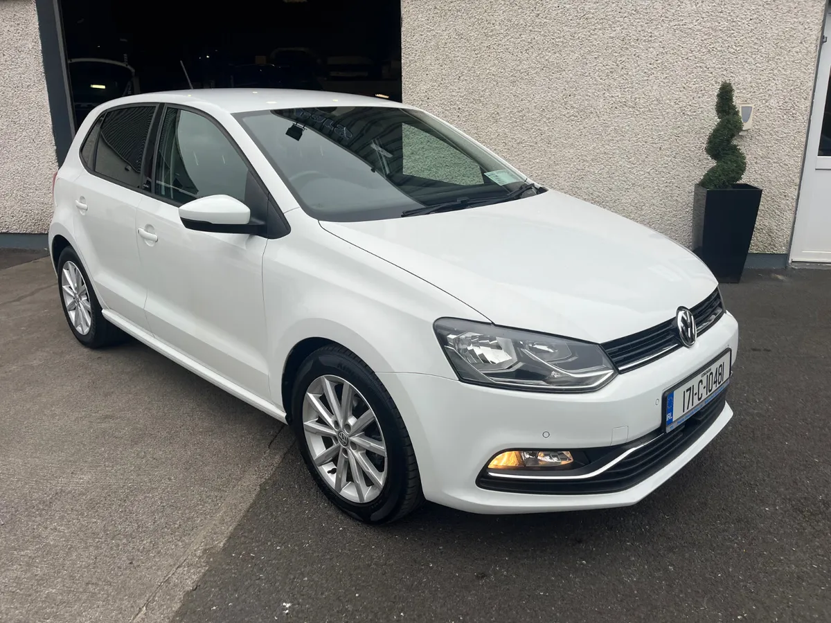 Volkswagen Polo 2017**Top Spec** - Image 2