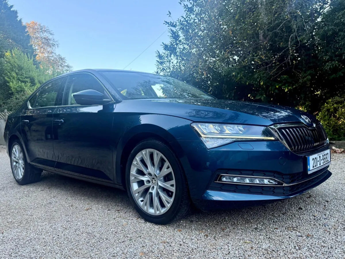 Skoda Superb STYLE 2.0 TDI 150HP *Only 74000km…F.S - Image 1