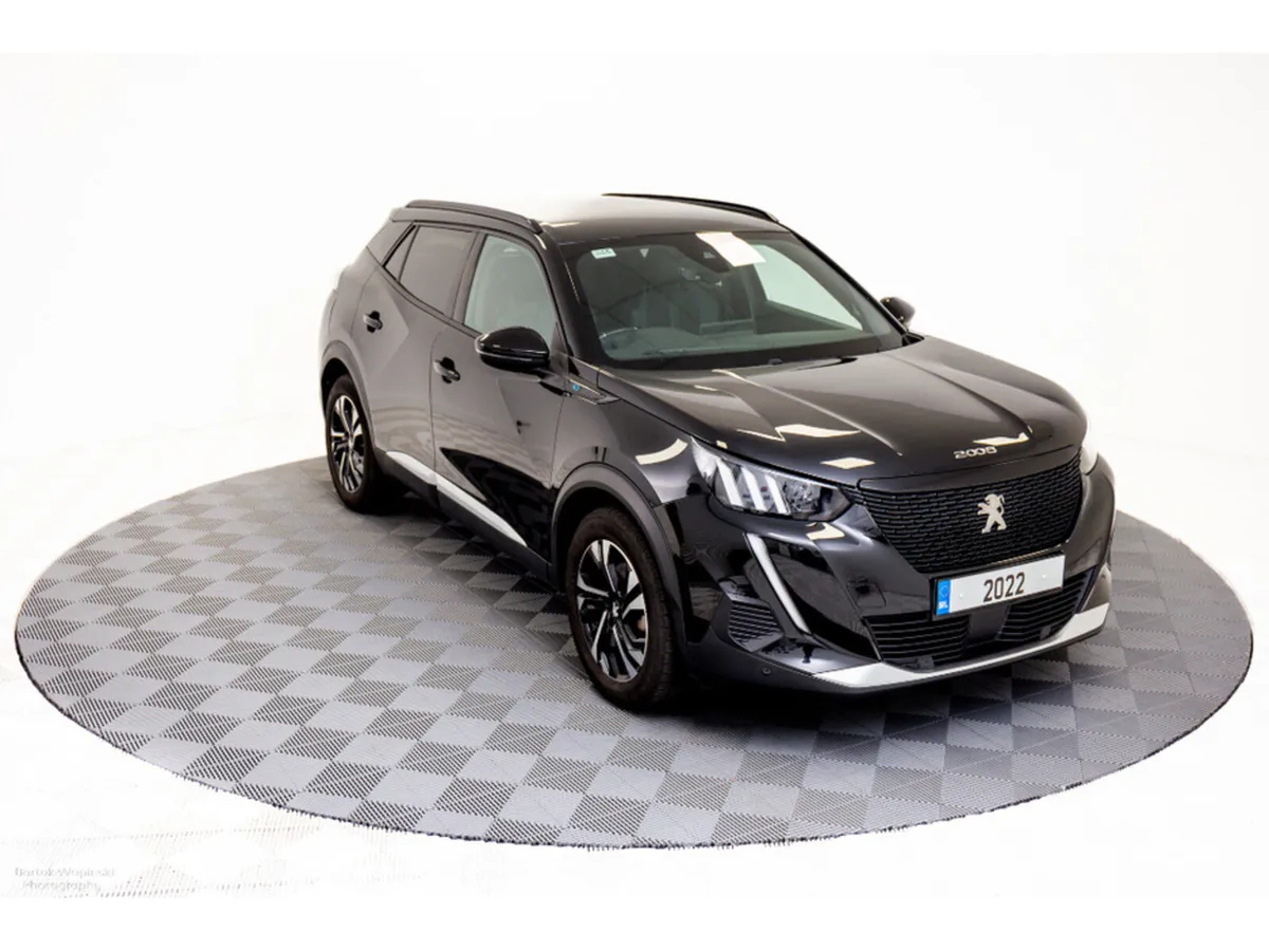 Peugeot 2008 E-GT 50kWh Auto 136HP - Image 1