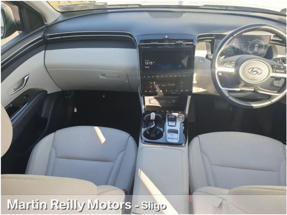 Hyundai Tucson Executive Plus PHEV 2-Tone - Image 2