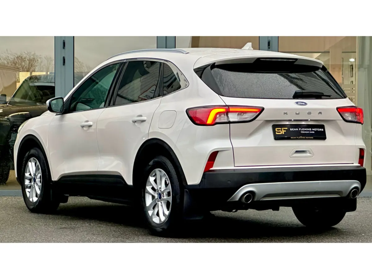 Ford Kuga TITANIUM 5DR 1.5 TD 120 S6.2 M6 F - Image 4