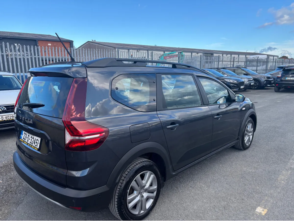 Dacia Jogger COMFORT TCE 110 5DR 7 seater - Image 4