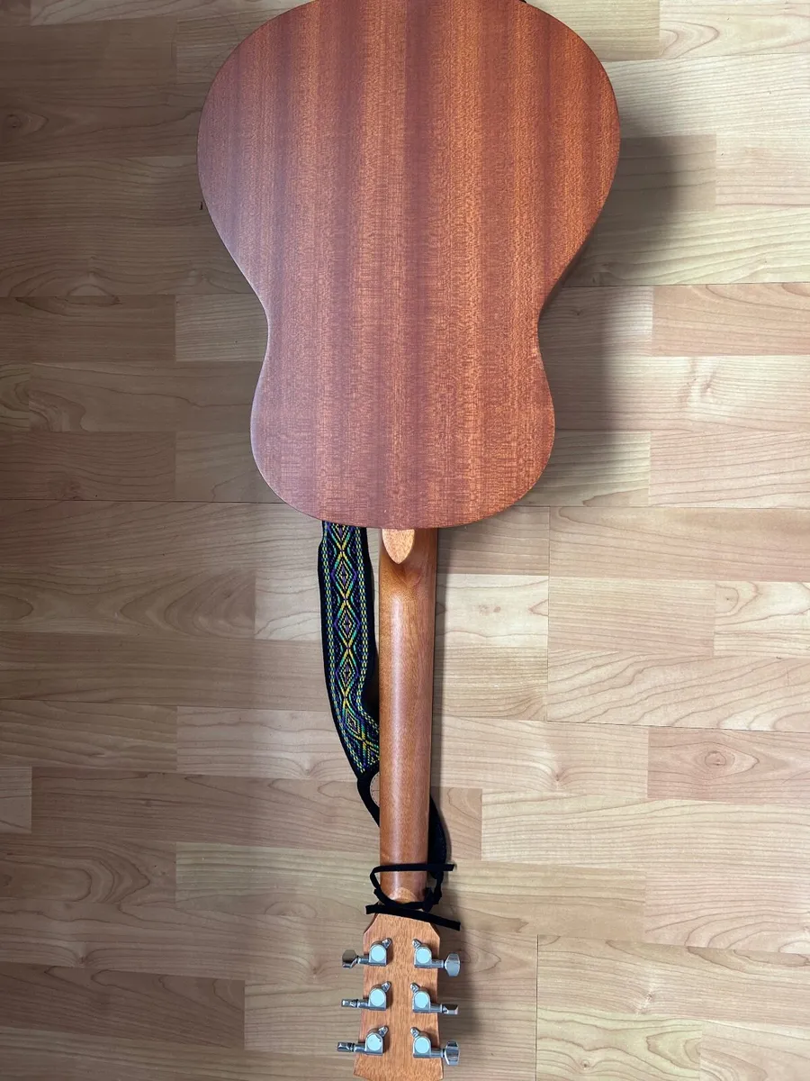 Guitar - Image 3