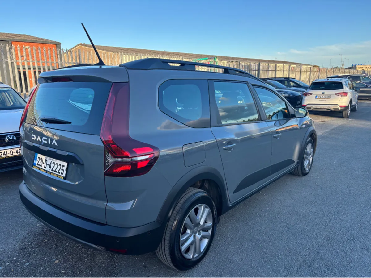 Dacia Jogger EXPRESSION TCE 110 NBI 5DR 7 seater - Image 2