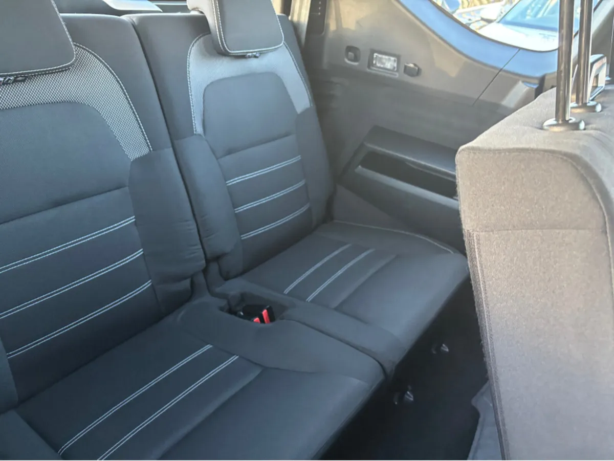 Dacia Jogger EXPRESSION TCE 110 NBI 5DR 7 seater - Image 3