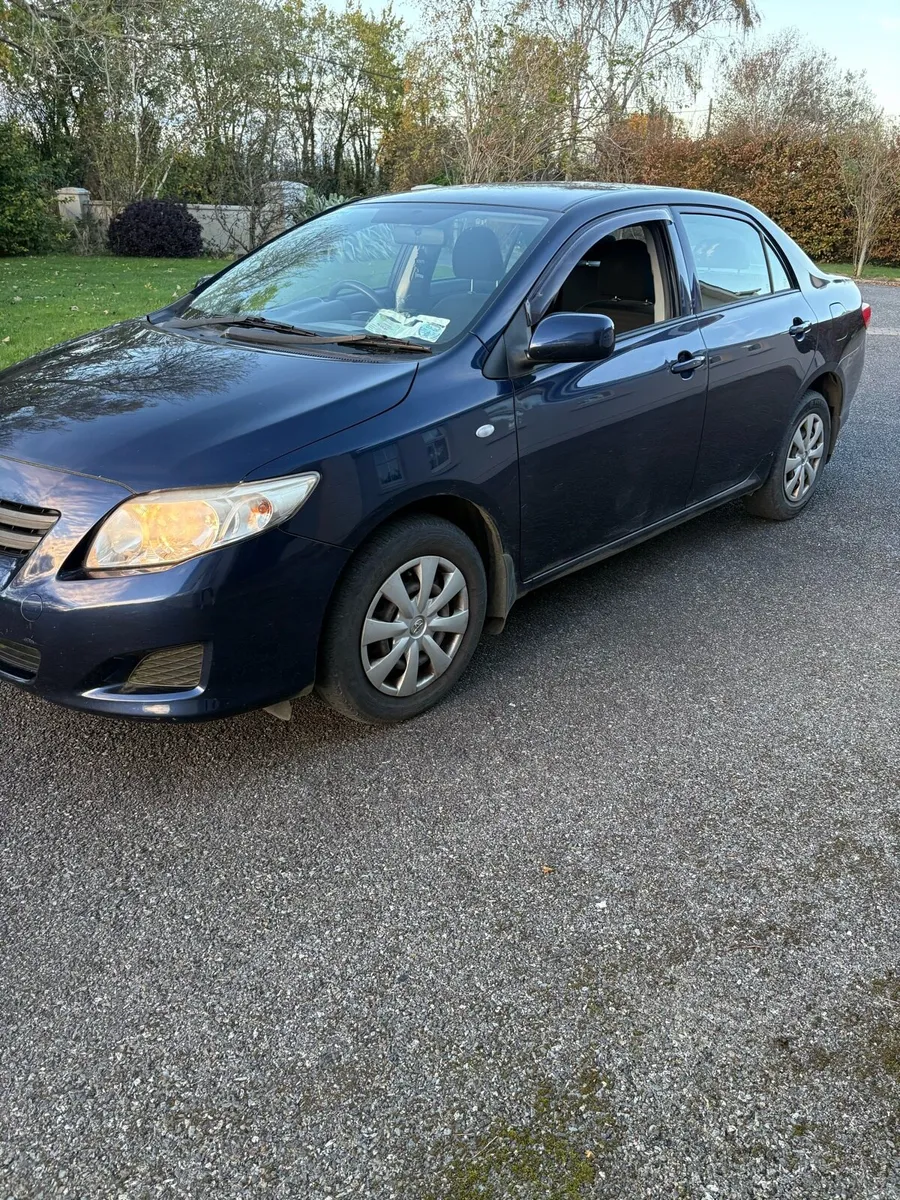 Toyota Corolla - Image 2