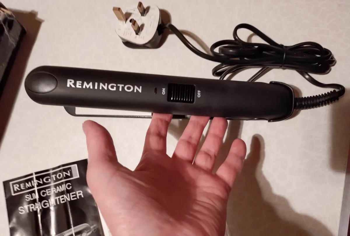 REMINGTON CS2000 SLIM CERAMIC STRAIGHTENER (NEW). - Image 2