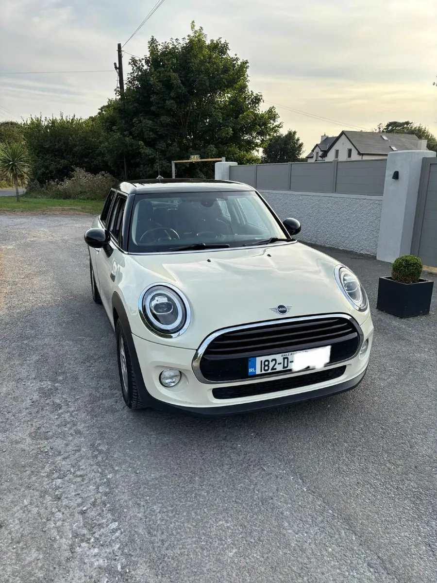 Mini Cooper 2018 5DR LOW MILEAGE - Image 1