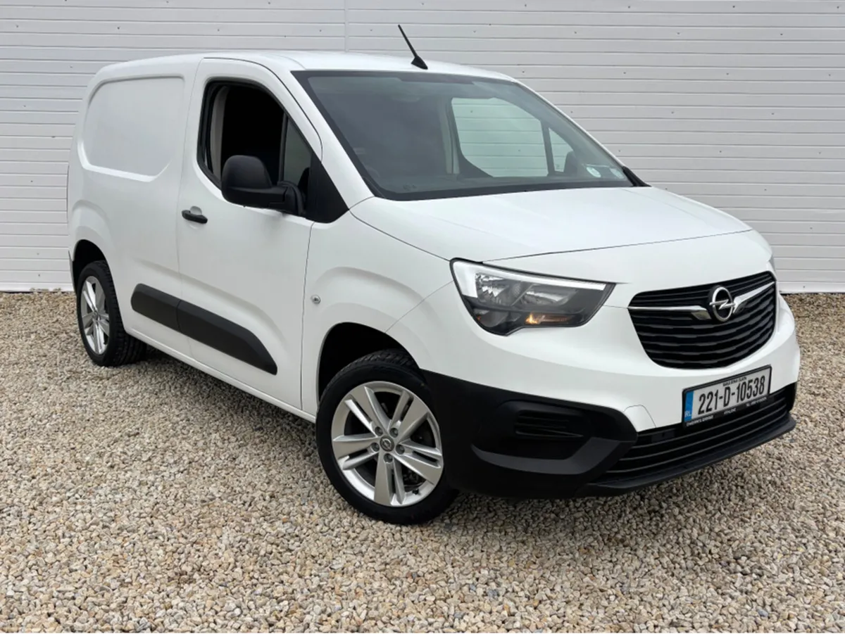 Opel Combo L1H1-1.5 100PS DIESEL 6SPEED MANUAL MY2 - Image 2