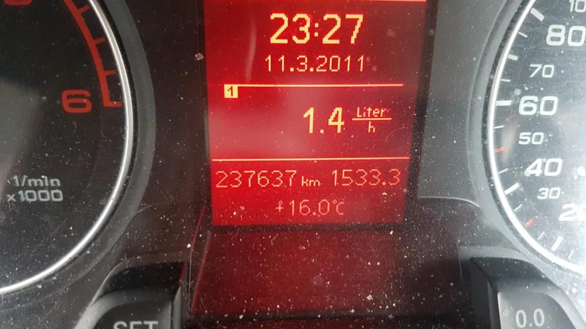 Audi A4 2010 - Image 2