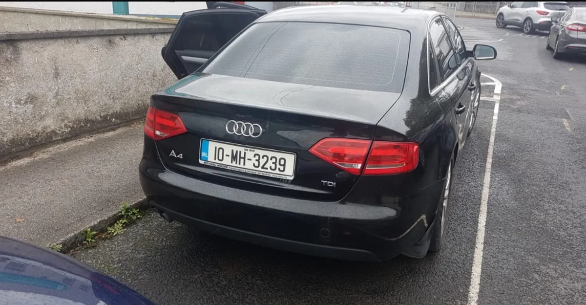 Audi A4 2010 - Image 4