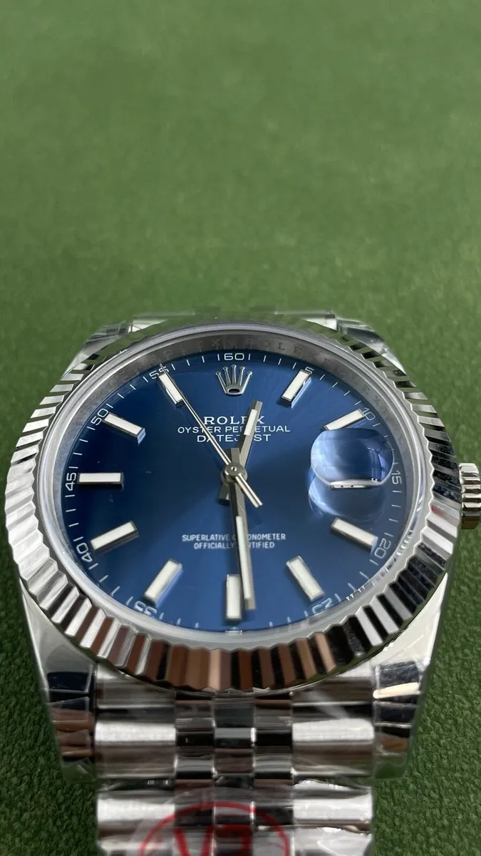 VS V2 datejust - Image 2
