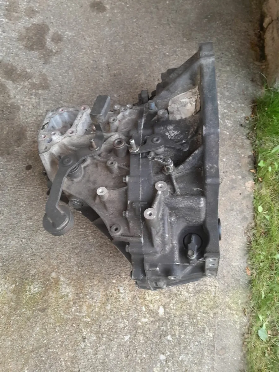 Gearbox Toyota Auris 1.4  D4D - Image 2
