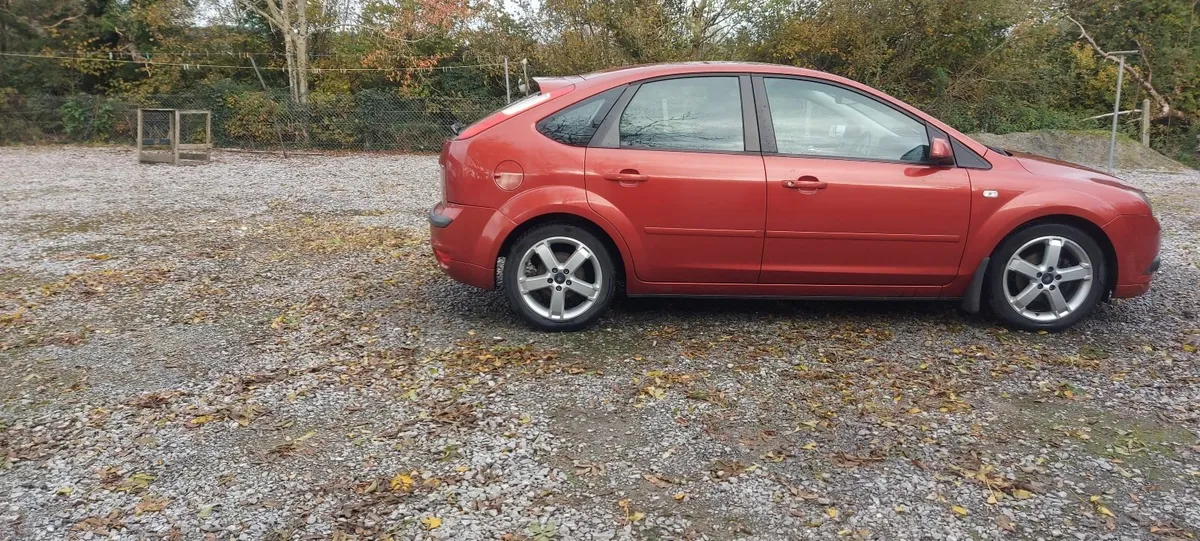 Ford Focus 2008 - Image 2