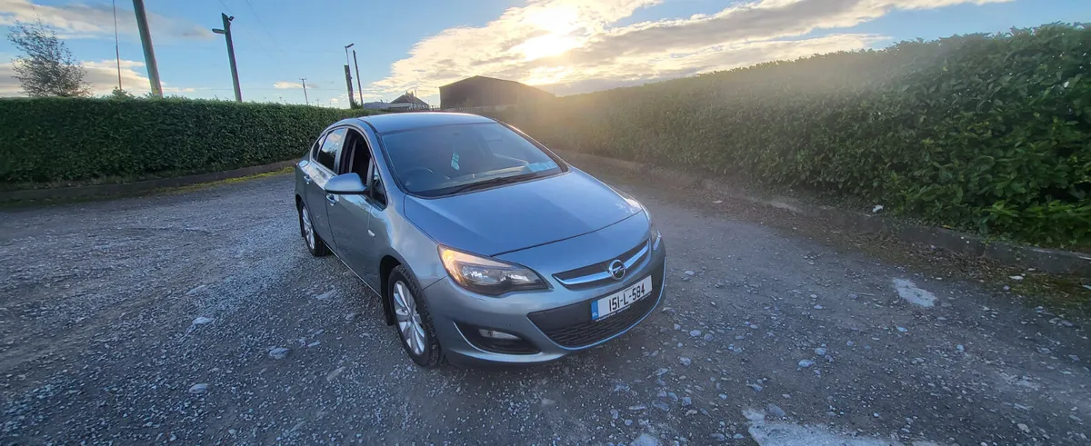 Fantastic value  2015 Astra long NCT +Tax - Image 1