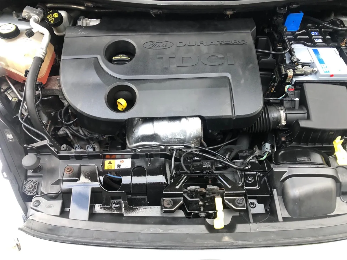 FORD FIESTA TAT TOP OF THE RANGE NCT &TAX - Image 3