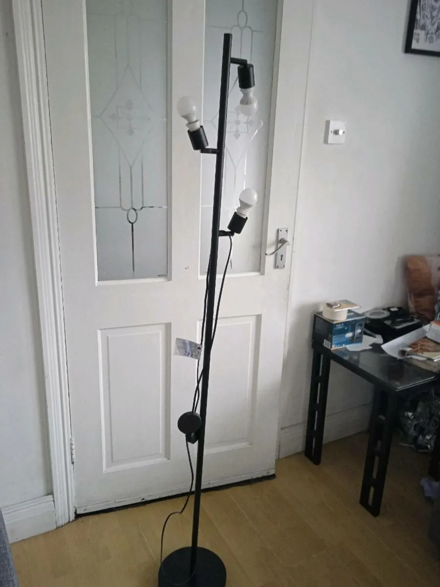 Floor lamp - Image 1